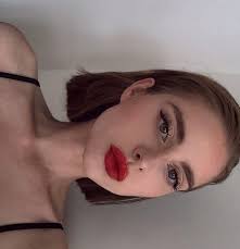 Berlinerin Tagsforlike Picoftoday Photography Beauty Beautiful Photo Followme Like4like Insta Eski Sac Modelleri Yaz Sac Modelleri Retro Sac Modelleri
