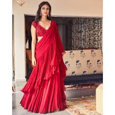 These Ruffles Sarees Are Just In For Wedding Season Saree Styles Saree Designs Saree Look Mobile phones and information capture in the workplace. saree styles saree designs saree