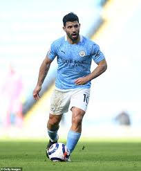 曼城（英文： manchester city football club ）係英格蘭超級足球聯賽嘅其中一支球隊，同曼聯一樣係喺曼徹斯特建立。 因為曼城同曼聯都係位處同一個城市，兩隊之間對壘畀人稱之為「曼徹斯特打吡」。. æ›¼åŸŽçš„æ½œåœ¨ç»§ä»»è€… è¥¿æ¢…