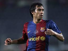 Giovanni van bronckhorst est un joueur de football néerlandais. Giovanni Van Bronckhorst Manchester United Can Beat Barcelona In Champions League Final Goal Com