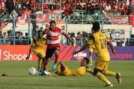 Madura United Vs Barito Putera, Gol Penalti Selamatkan Tuan Rumah