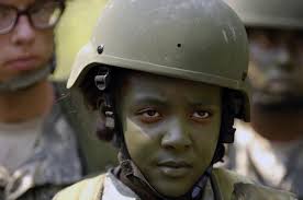 Die ursprüngliche Auffindungshilfe beschrieb dieses Foto wie folgt:  Stützpunkt: Fort Jackson Staat: South Carolina (SC) Land: Vereinigte  Staaten von Amerika (USA) Betreiber der Kamera: SSGT Stacy L Pearsall, USAF  Veröffentlichungsstatus: Veröffentlicht an