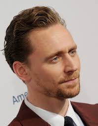 I Love When His Hair Is Like This Or Longer With That Scruffy Stubble Beard As Tom Hiddleston Most Handsome Men Hot Actors