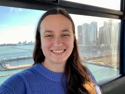 Female Roommate or Private Room in Chicago Downtown Needed