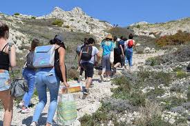 S'associer est une force ! Deconfinement A Marseille Les Centres Aeres Pris D Assaut Pour Les Vacances