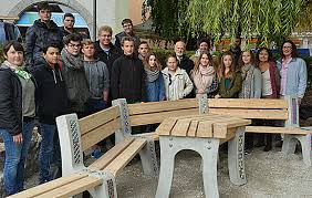 First financial online banking and mobile banking. Fuerstenfeldbruck Online Oktober 2015 Schuler Erschaffen Bank Und Tisch Fur Park An Der Amper