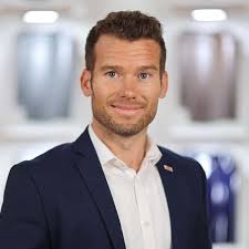 Specialist consultant