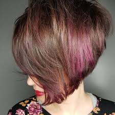 Wir wird der angesagte pob getragen? Bob Frisur Braun Strahnen Beliebte Frisuren 2020