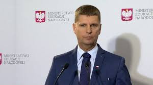 Nowo powstałym resortem zostało ministerstwo nauki i. 1 Wrzesnia Uczniowie Wroca Do Szkol Sa Nowe Wytyczne Polsat News
