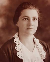 Mujeres, la mitad de la historia bicentenaria no contada