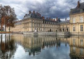 Fontainebleau Castle Reflections Hdr Castle France French Cottage
