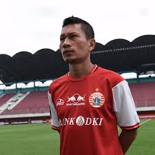 Forzapersija halaman ini berupa koleksi jersey persija jakarta dari masa ke masa. Persija Jakarta On Twitter New Persija Official Jersey For President Cup 2019 We Are Ready Specsisme Pialapresiden2019 Persijajakarta Persijaselamanya Https T Co 0httkqgebd