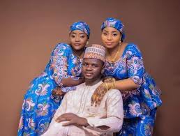 Kalli matar aliartwork zaka kashe mijin ta. Kyawawan Matan Hausa Hotunan Tsala Tsalan Yan Matan Kannywood 6 Da Basu Yi Aure Ba Har Yanzu Naijatopgurus 10 442 Likes 53 Talking About This