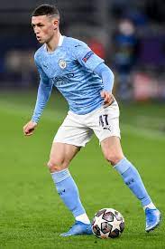 Phil foden was dropped for the win over czech republic because he was a yellow card away from suspension.the manchester city star, 21, didn't even mak. Mit Nur 20 Jahren Fussballstar Phil Foden Wird Wieder Vater Promiflash De