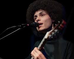 Quem é Will Santt, músico de 21 que estourou no Instagram cantando bossa  nova e lança seu primeiro álbum