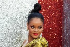 Rihanna on fenty skin launching at sephora. Rihanna Meminta Maaf Atas Pemakaian Lagu Berisi Hadis Republika Online