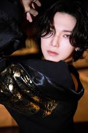 Ami Kimura (kanomiami22)