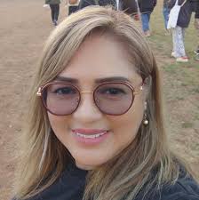 Crazy-Ex begs for boyfriend back