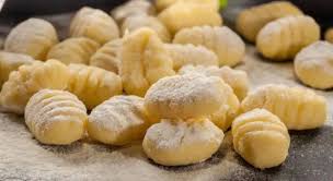 Ecco come lessare le patate e il tempo di cottura per farle cuocere bene. Come Cucinare Le Patate Lesse Ricette Migliori E Gustose