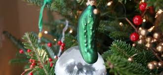 Voici quelques coutumes de diverses régions du monde. Les 10 Traditions De Noel Les Plus Bizarres Dans Le Monde La Route Des Langues