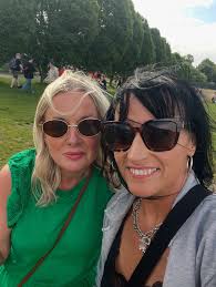 PS wizards I would love it if you could remove the strands of hair from our  faces 🙏🏻 Pls & thank you 🫶🏻