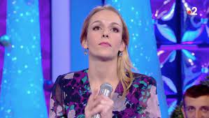Cela ne vous aura probablement pas échappé, mais le jeu de nagui « n'oubliez pas les paroles » a une nouvelle championne. N Oubliez Pas Les Paroles Margaux Devient La 11eme Plus Grande Maestro Avec 182 000 Euros Stars Actu