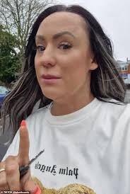 Woman sparks outrage after claiming she refused to pay £40 to nail salon  because SHE picked the wrong colour varnish