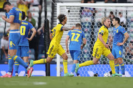 Đội tuyển thụy điển sẽ gặp đội tuyển ukraine trên sân hampden park để cạnh tranh một tấm vé vào vòng tứ kết. 7nyct1zlo0yowm