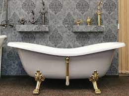 Stile classico senza tempo per questa vasca da bagno in ghisa. Casa Padrino Vasca Da Bagno Art Nouveau Di Lusso Bianco Grigio Platino Oro 188 X 83