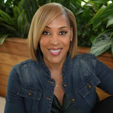 I took time out from giving you all nicknames (and from being prematurely  dead) to watch House of Gucci. Here is my belated review: In a powerhouse  if not campy performance Gaga