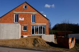 Sich ein schönes eigenheim zu schaffen, steht für viele familien ganz oben auf der wunschliste. Hausbau Haus Selber Bauen Schritt Fur Schritt Kosten Anleitung