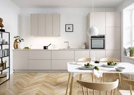 This beautiful diamond patterned marble and glass mosaic, with it's blend of white carrara and mirrored glass, will leave any room with a contemporary and modern feel. Modern Kitchen Design By Schuller German Kitchens Sand Grey Matt Velvet Germankitchens Kitche Beige Kitchen Scandinavian Kitchen Renovation Kitchen Design