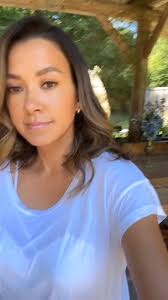 Never in a million years did I think I would end up in my 40s, single,  without kids, living next to