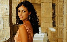 She is a professional actress. Hd Wallpaper Actresses Morena Baccarin Wallpaper Flare