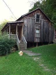 Loretta lynn and crystal gayle's brother, herman, owns and runs this store. Pin By Marynco23 Copley On Kentucky Bluegrass Loretta Lynn My Old Kentucky Home Loretta