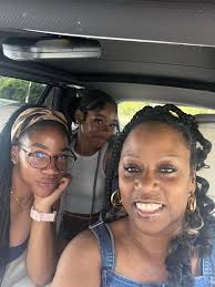 How did I let these two convince me to go shopping in Georgetown