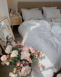 Pink And White Roses Flower Decor White Bedroom Ideas In 2020 Cheap Home Decor Home Decor Bedroom Scene