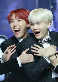 Bangtan boys is a kpop group, consisting of members v, rm, jin, suga, j hope, jimin and jungkook. J Hope Suga Yoonseok Foto Bts Bts Photo