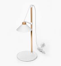 You can purchase hps lights in a number of different strengths: Led Desk Grow Light Lee Valley Tools