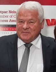 Talley warns business leaders to brace for change