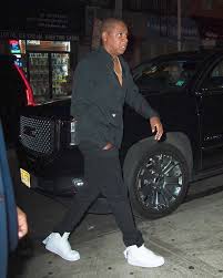 Jay z and beyonce make rare public appearance at rihanna event. Jay Z Pause Online Men S Fashion Street Style Fashion News Streetwear