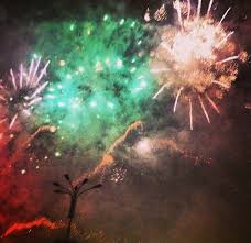 Evenimentul va incepe la ora 19.30 si va dura aproape 6. Revelion Centenar In PiaÅ£a ConstituÅ£iei Celebritatea