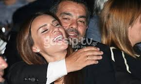 «ο παύλος είναι ένας πολύ. Paylos Petroylakhs Elenh Tsolakh Full In Love Se Bradinh Toys E3odo Photos Gossip Tv Gr