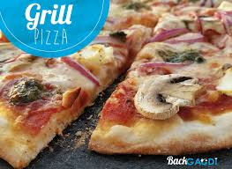 Heute Gibt Es Pizza Vom Grill Knusprig Und Frisch Wie Vom Italiener Wir Haben Unsere Leckere Grill Pizza Auf Einem P Pizza Auf Dem Grill Essen Rezepte Essen