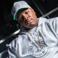 Ex-Gangster Disciples 'governor' now distributing food…