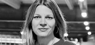 Barbara Ott's Instagram, Twitter & Facebook