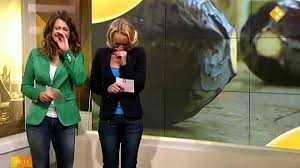 See if your friends have read any of merel westrik's books. Eva Jinek En Merel Westrik Hebben De Slappe Lach Youtube