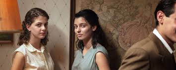 3.94/5 4924 notes l'amie prodigieuse, tome 1 : L Amie Prodigieuse Y Aura T Il Une Saison 2 Pour La Serie Canal News Series A La Tv Allocine