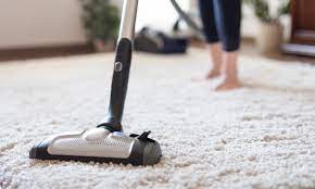Essig und wasser im 1 zu 10 verhältnis mischen und vorsichtig in den teppich einreiben. Teppich Reinigen Tipps Fur Die Pflege Das Haus