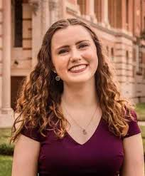 Beth Buchanan's Instagram, Twitter & Facebook